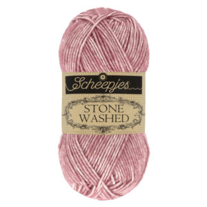 Scheepjes Stone Washed - corundum ruby (nr 808)