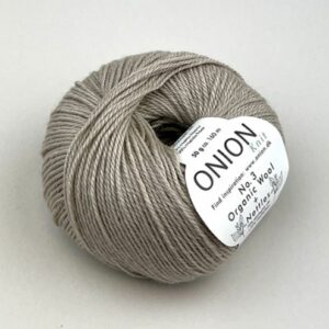 Onion No.3 Organic Wool+Nettles - perlemor (nr 17)