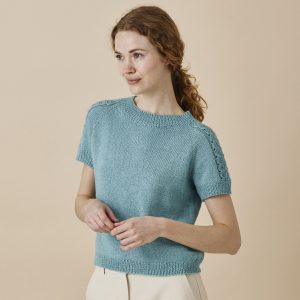 T-shirt med mønster på ærmerne (nr 890440)